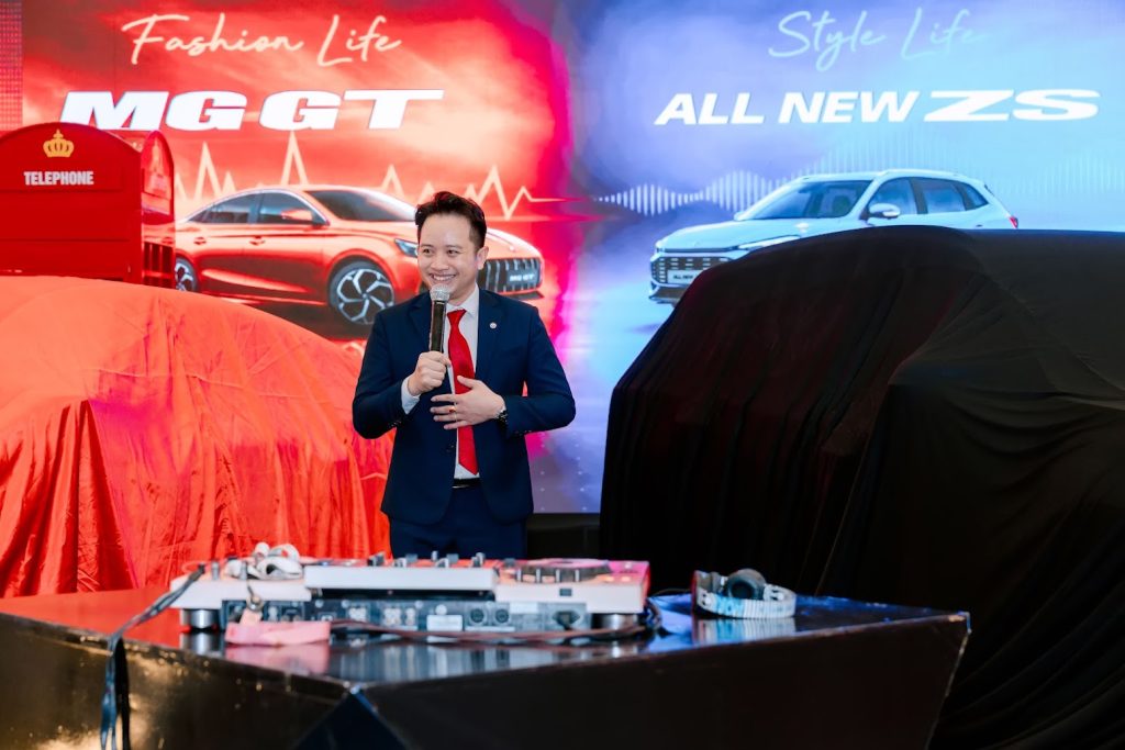 Mr.Trần Đình Ni công bố giá bán chính thức của MG GT & All New ZS